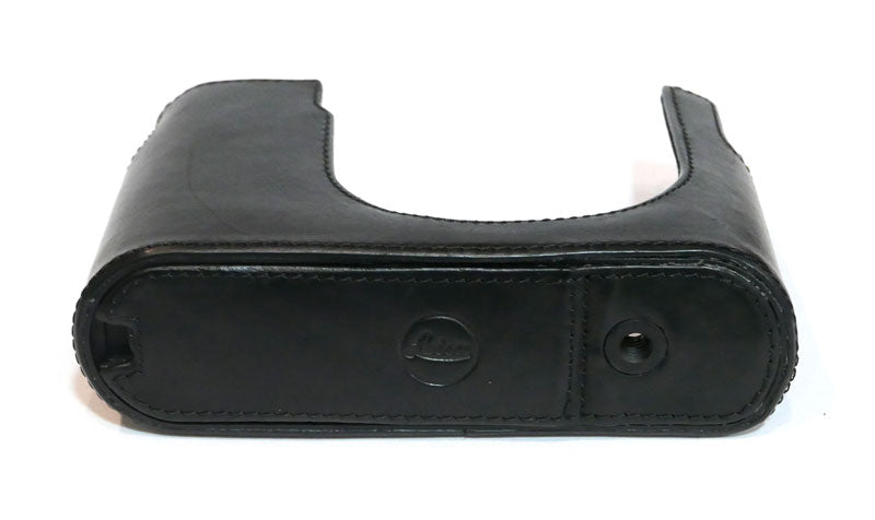 Protection noire pour Leica Q3 en boîte