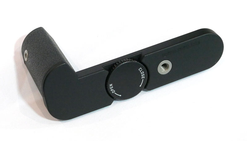 Leica X-Vario avec poignée, viseur, parasoleil, chargeur